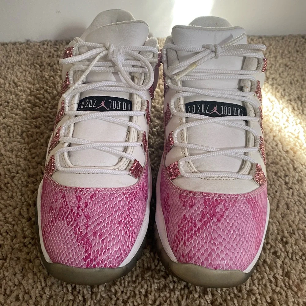 Snakeprint Pink Jordan 11s low - Picture 2 of 4